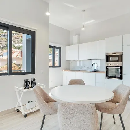 Alegria Residencial Ii By Madeira Campanário